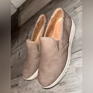 COPY - 3 types naturalizer slip ons! NEVER WORN
